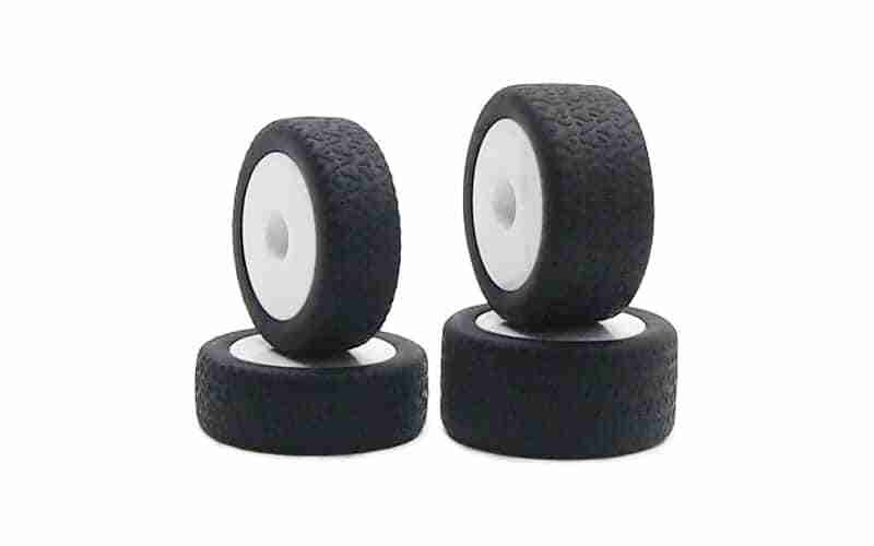 Carisma RC - GT24B WHITE WHEELS/TIRES MOUNTED Carisma RC - GT24B WHITE WHEELS/TIRES MOUNTED