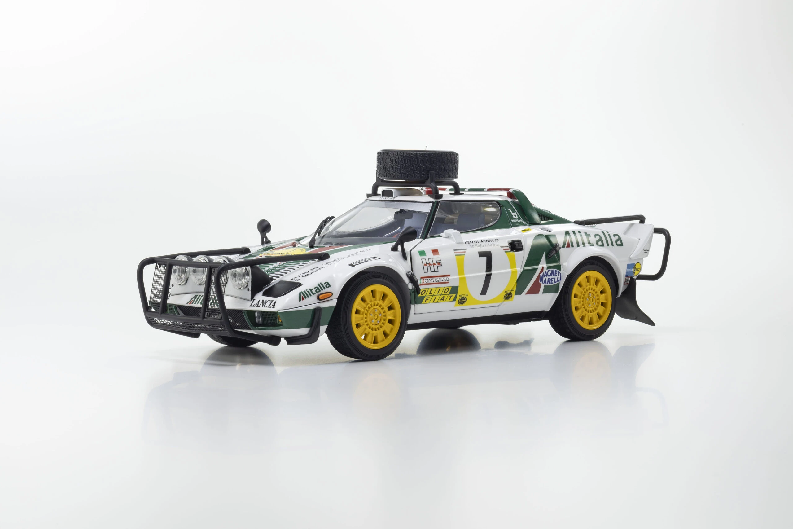 Kyosho 1:18 Lancia Stratos HF S.Munari 3rd Safari Rally 1977 Nr.7 KS08130G Kyosho 1:18 Lancia Stratos HF S.Munari 3rd Safari Rally 1977 Nr.7
