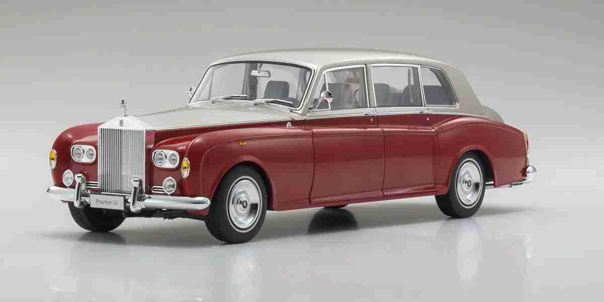 Kyosho 1:18 Rolls-Royce Phantom VI EWB 1968 Red-Light Beige KS08905RLB Kyosho 1:18 Rolls-Royce Phantom VI EWB 1968 Red-Light Beige