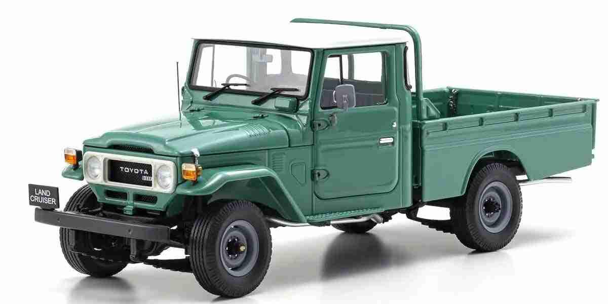 Kyosho 1:18 Toyota Land Cruiser 40 Pick Up 1980 Fashion Green KS08958FG Kyosho 1:18 Toyota Land Cruiser 40 Pick Up 1980 Fashion Green