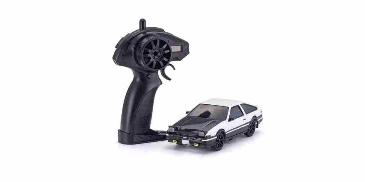 Kyosho First Mini-Z 1-28 Initial-D Sprinter Trueno AE86 WH-BK Carbon K.66617A Kyosho First Mini-Z 1/28 Initial-D Sprinter Trueno AE86 WH/BK Carbon