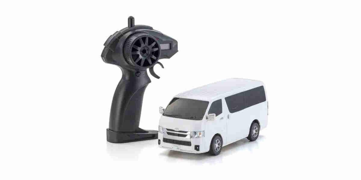 Kyosho First Mini-Z 1-28 Toyota Hi-Ace Super GL WH - K.66609A Kyosho First Mini-Z 1:28 Toyota Hi-Ace Super GL WH - K.66609A