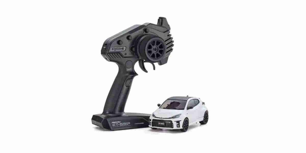 Kyosho-Mini-Z-MR04-RWD-Toyota-Yaris-White-N-HMKT531P-wGyro-LED-K.32360PW Kyosho Mini-Z MR04 RWD Toyota Yaris White (N-HM/KT531P) w/Gyro & LED